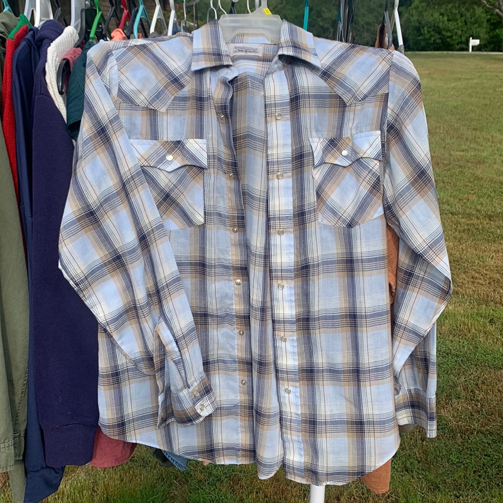 Men’s plaid shirt. Relaxed fit.